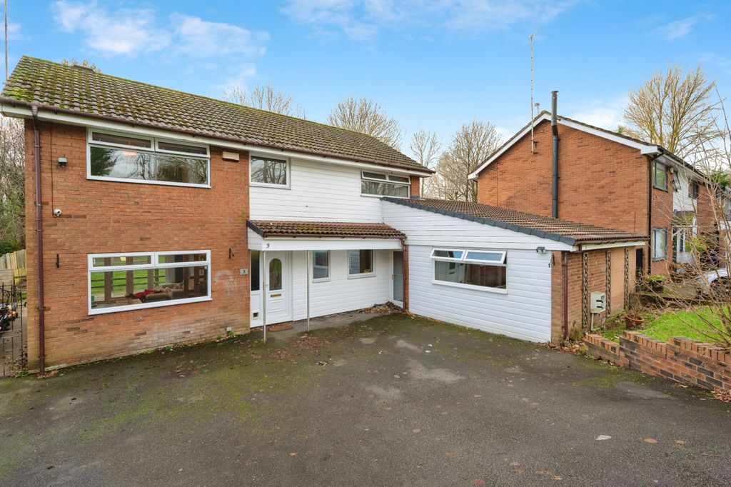 Property photo 1 of 17 Photography
