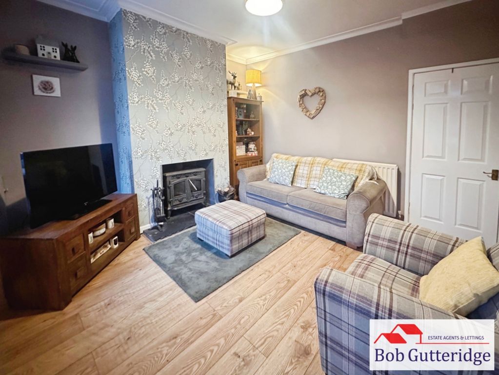 Property photo 3 of 19 Lounge