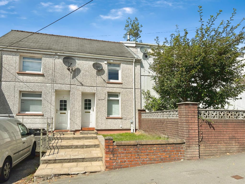 Property photo 1 of 20 Front