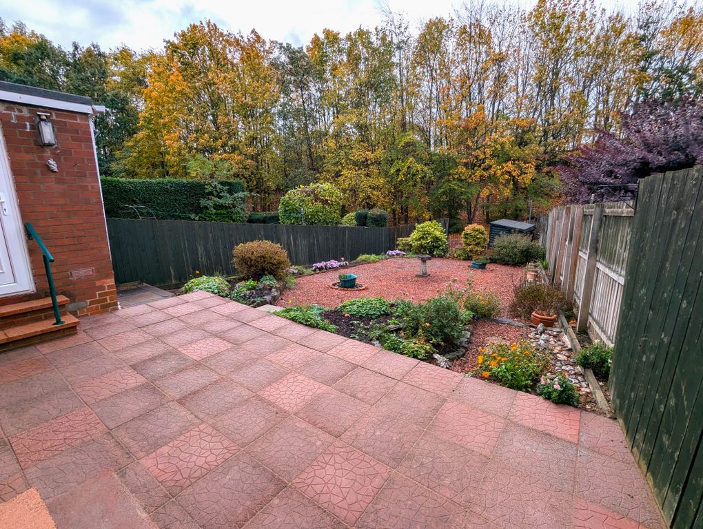 Property photo 2 of 21 Photograph 4