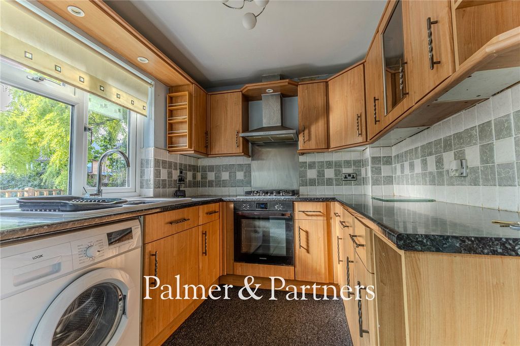 Property photo 3 of 17 Picture No. 27