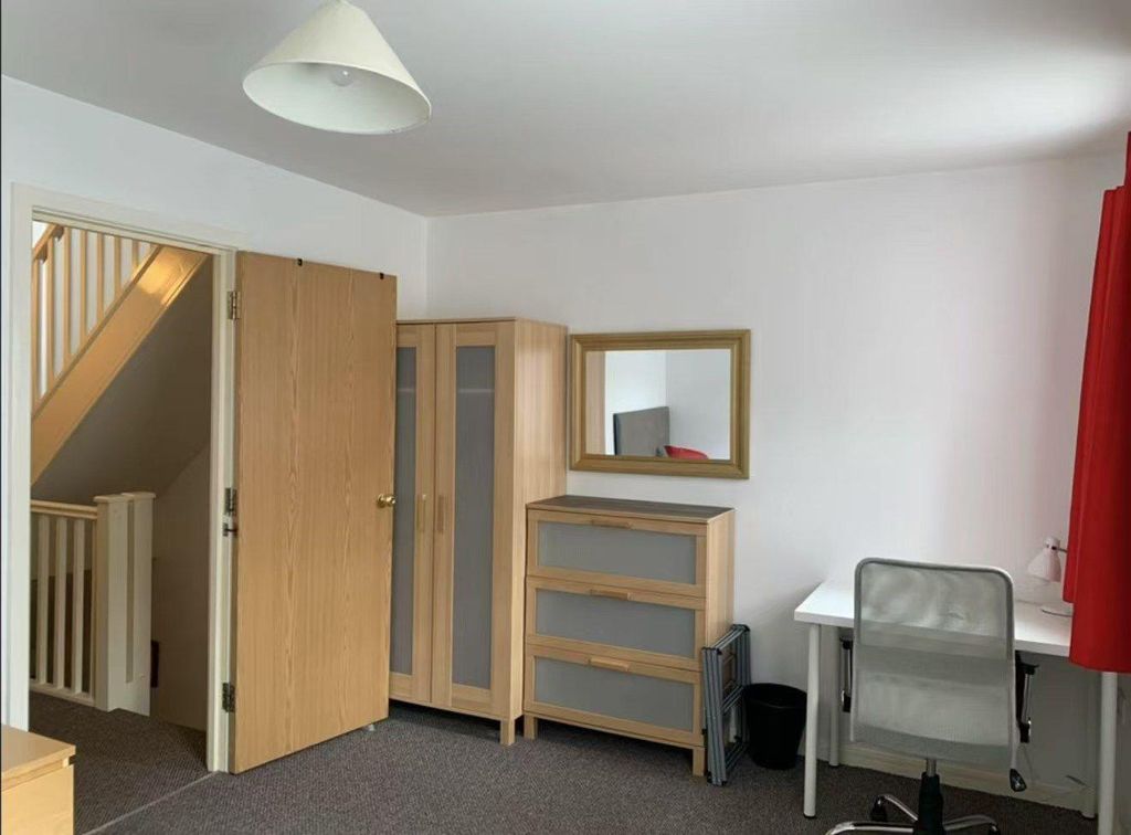 Property photo 3 of 9