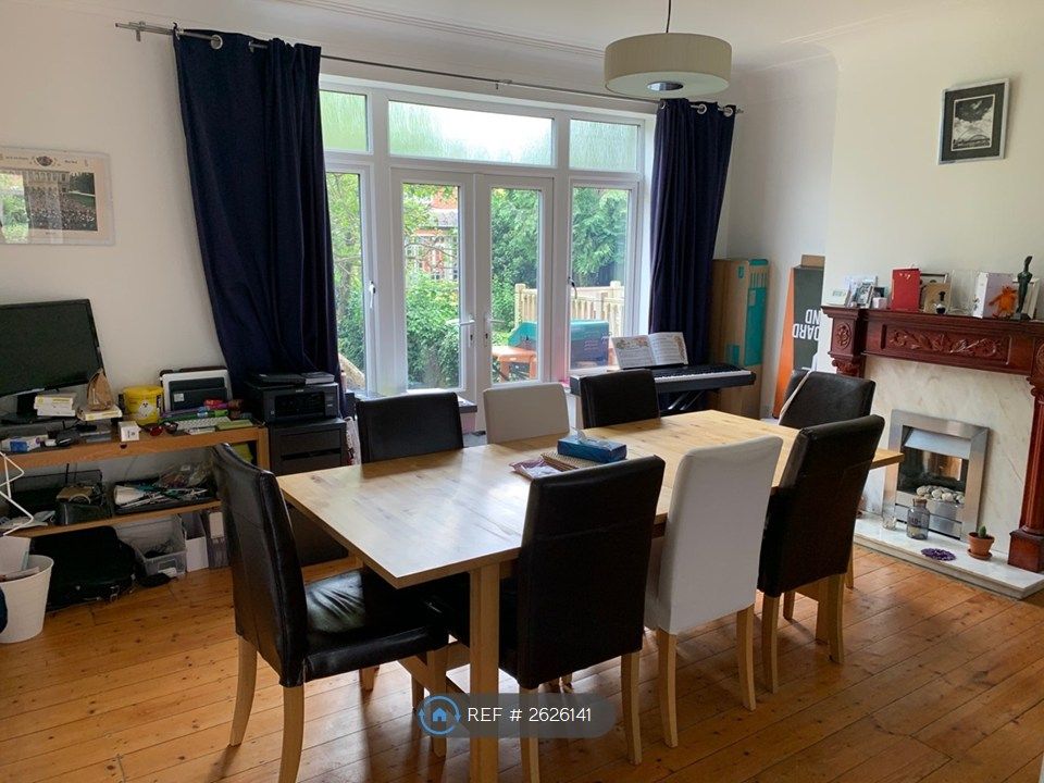 Property photo 3 of 19 Dining Room