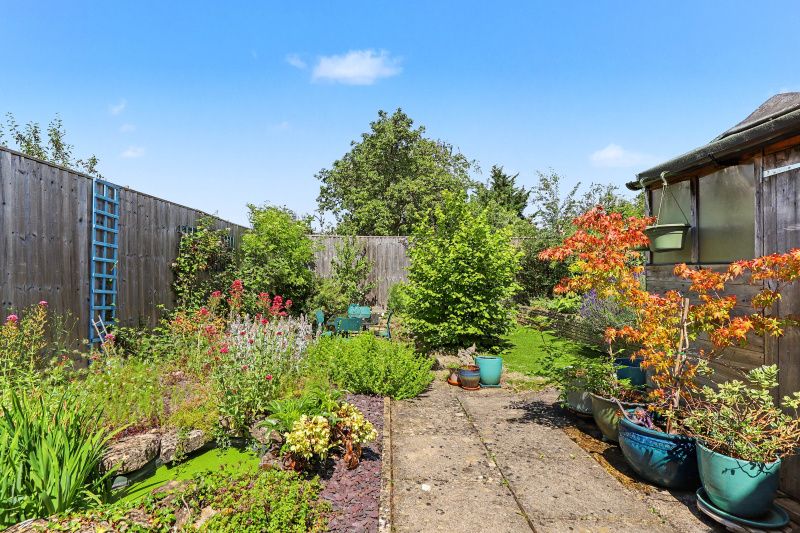 Property photo 3 of 20 Garden