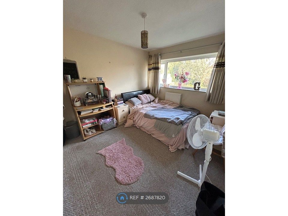 Property photo 3 of 11