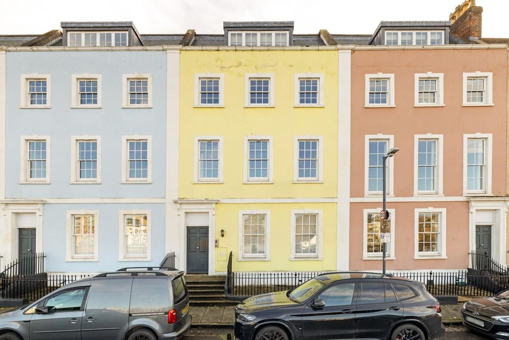 Property photo 2 of 29 Char9078.Jpg