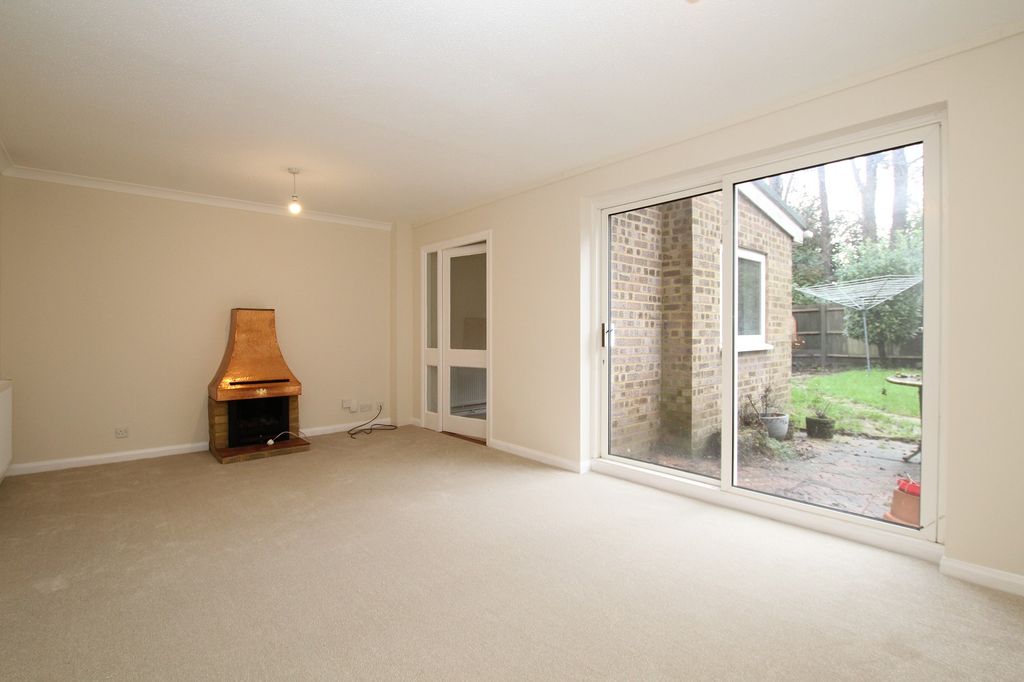 Property photo 3 of 12 Not Specified