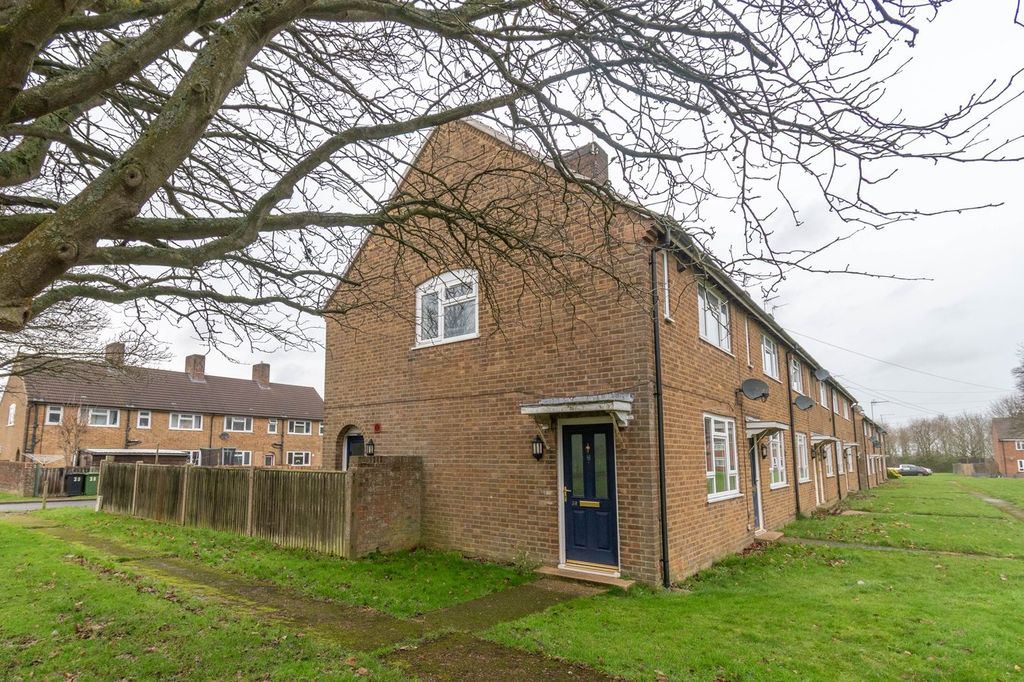 Property photo 1 of 12