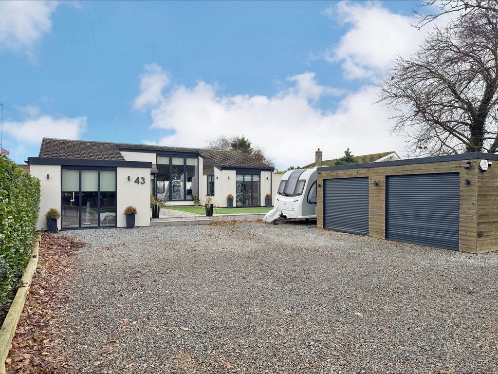 Property photo 1 of 28