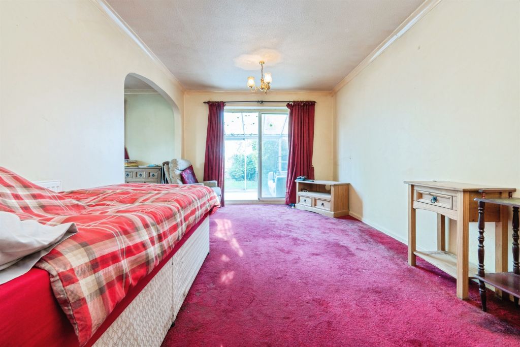Property photo 3 of 18