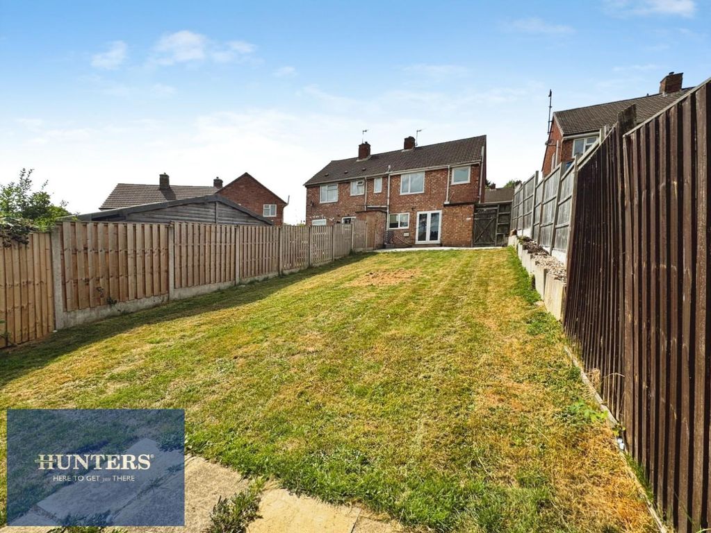 Property photo 1 of 14 Rear Garden 02.Jpeg