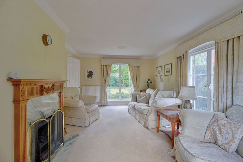 Property photo 3 of 19
