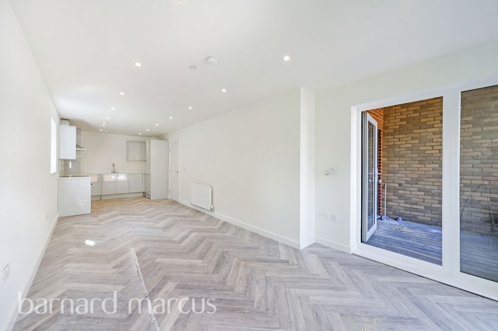 Property photo 2 of 10 Living Room