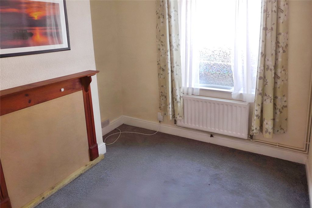 Property photo 2 of 8 Picture No. 14