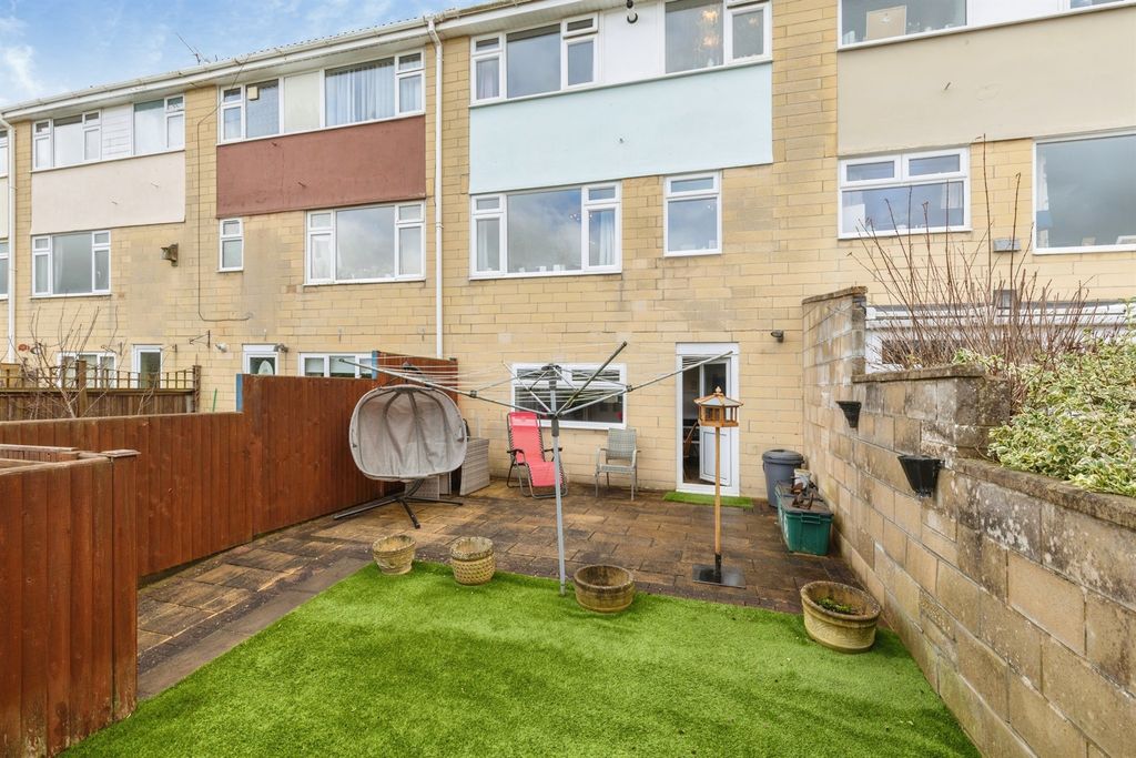 Property photo 3 of 15