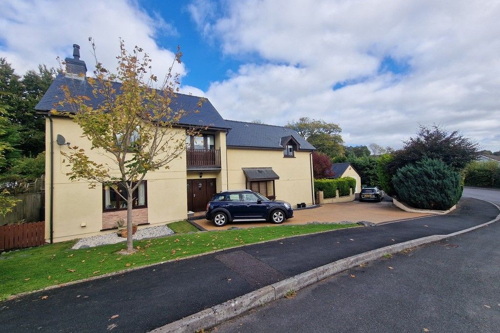 Property photo 1 of 36