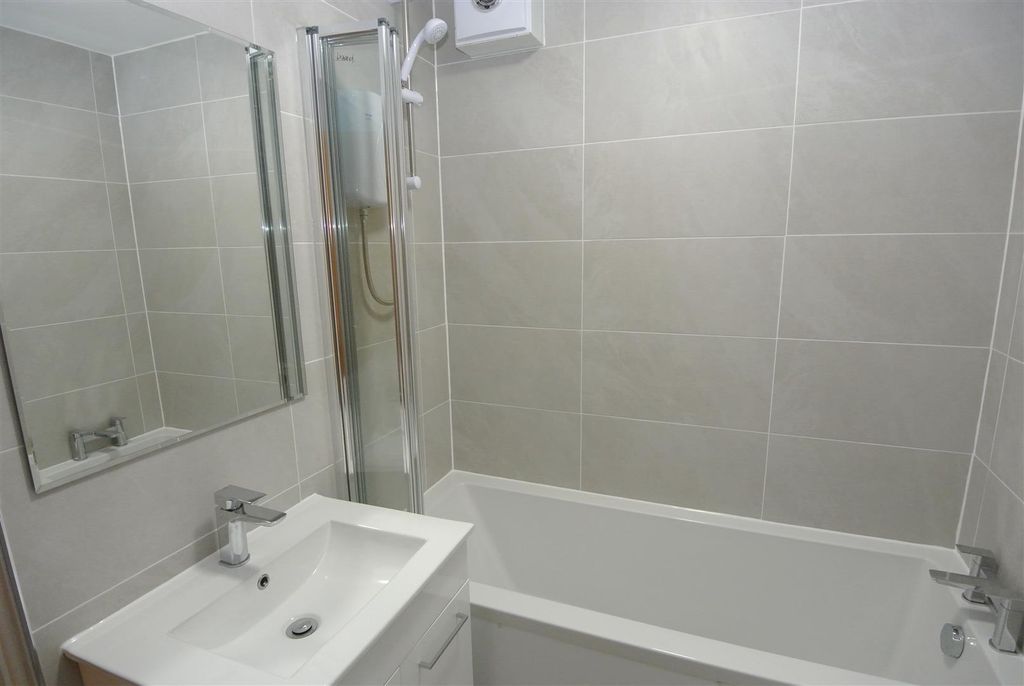 Property photo 1 of 15 Bathroom A.Jpg