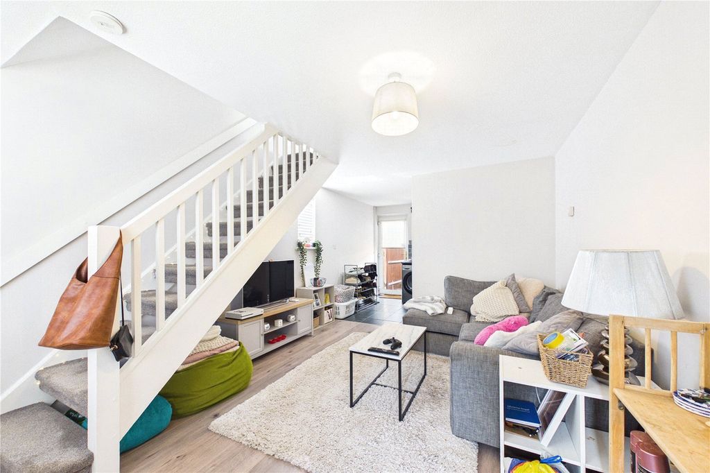 Property photo 2 of 11 Picture No. 01