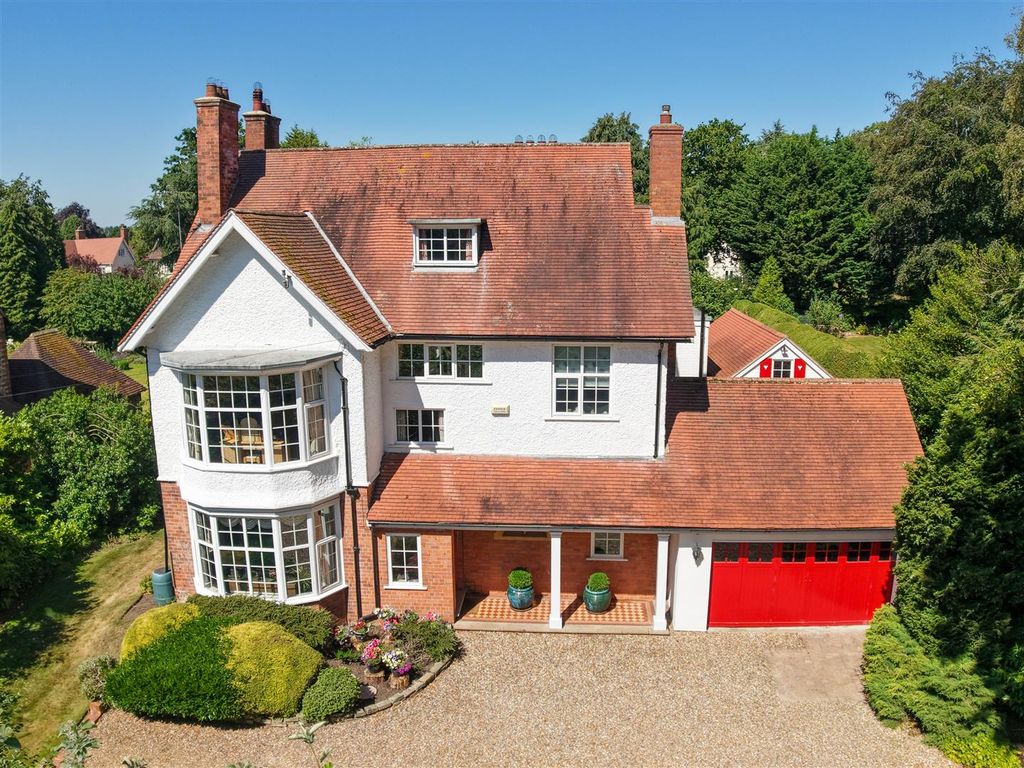 Property photo 1 of 37 Elloughton Road (2 Of 14).Jpg
