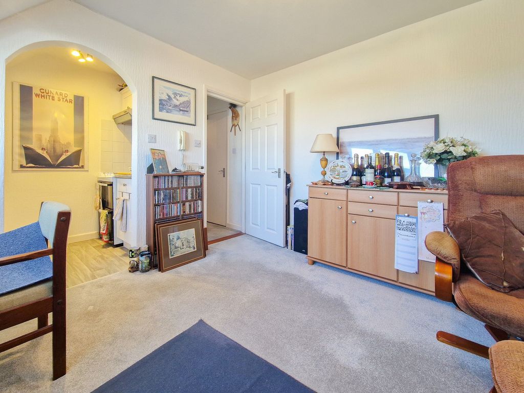Property photo 2 of 19