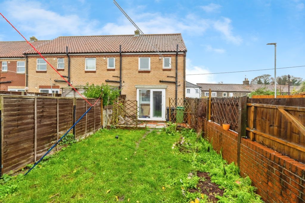 Property photo 2 of 8