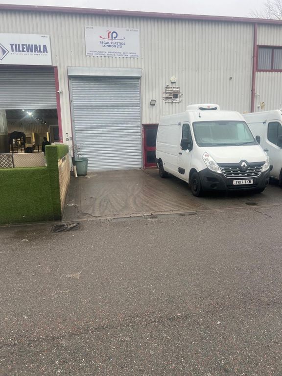 Property photo 1 of 3