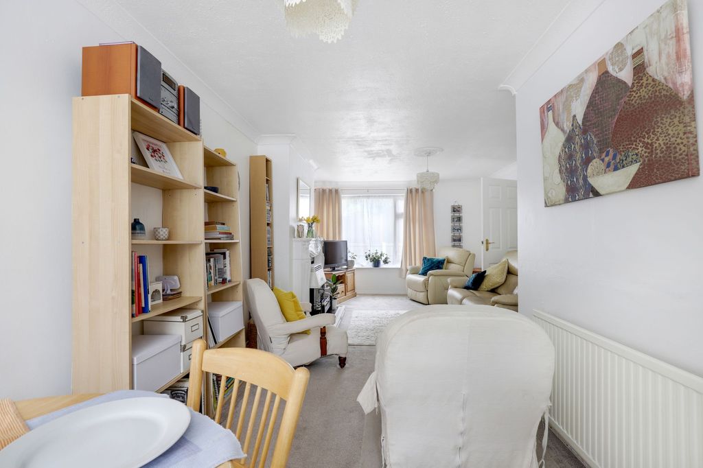 Property photo 3 of 17