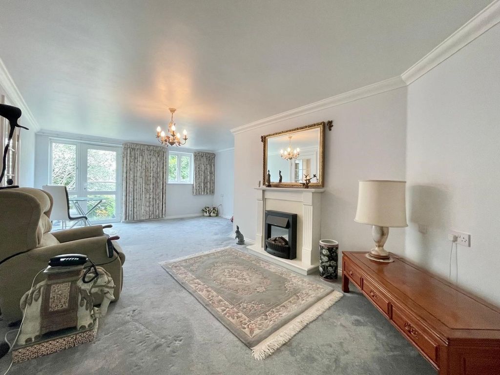 Property photo 2 of 16