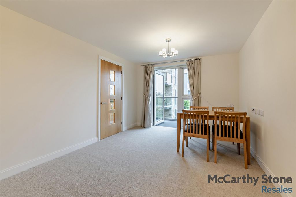 Property photo 1 of 14 8666747-Interior13-800.Jpg