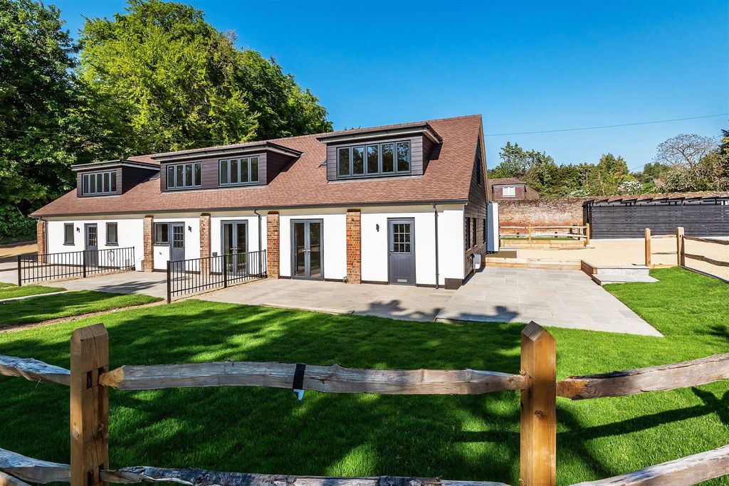 Property photo 1 of 14 1-Givons-House-1-1Dp.Jpg