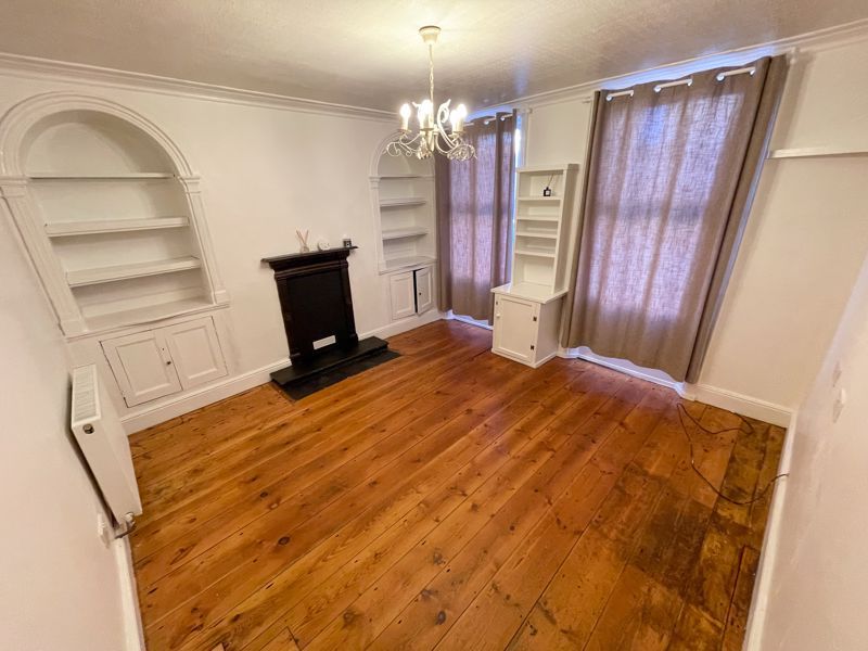 Property photo 3 of 12 Photo 10