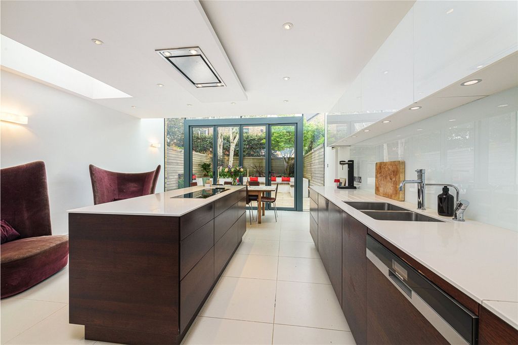 Property photo 1 of 16 Kitchen