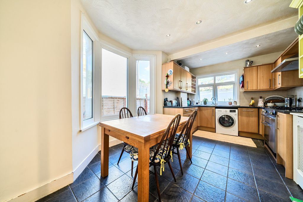 Property photo 3 of 20 Kitchen/Diner