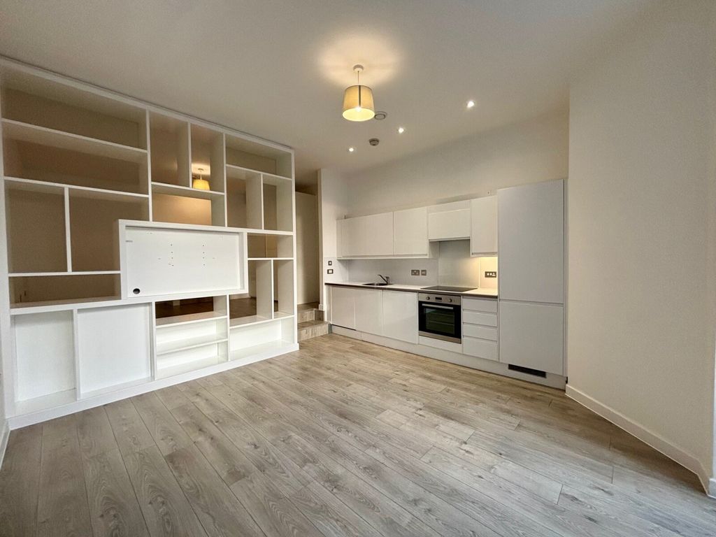 Property photo 1 of 7 Kitchen/Lounge View