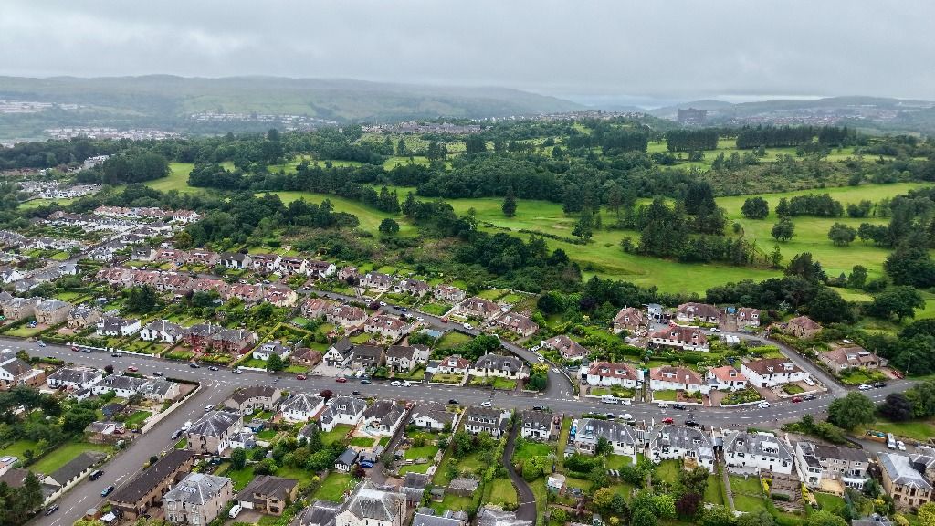 Property photo 3 of 34