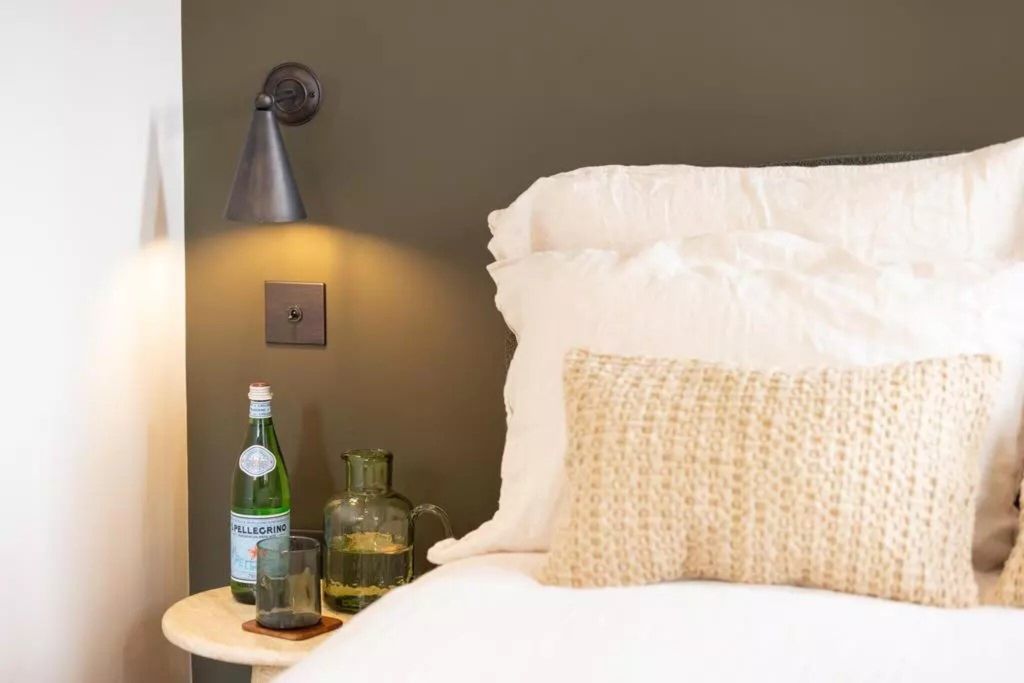 Property photo 1 of 22 Bedroom