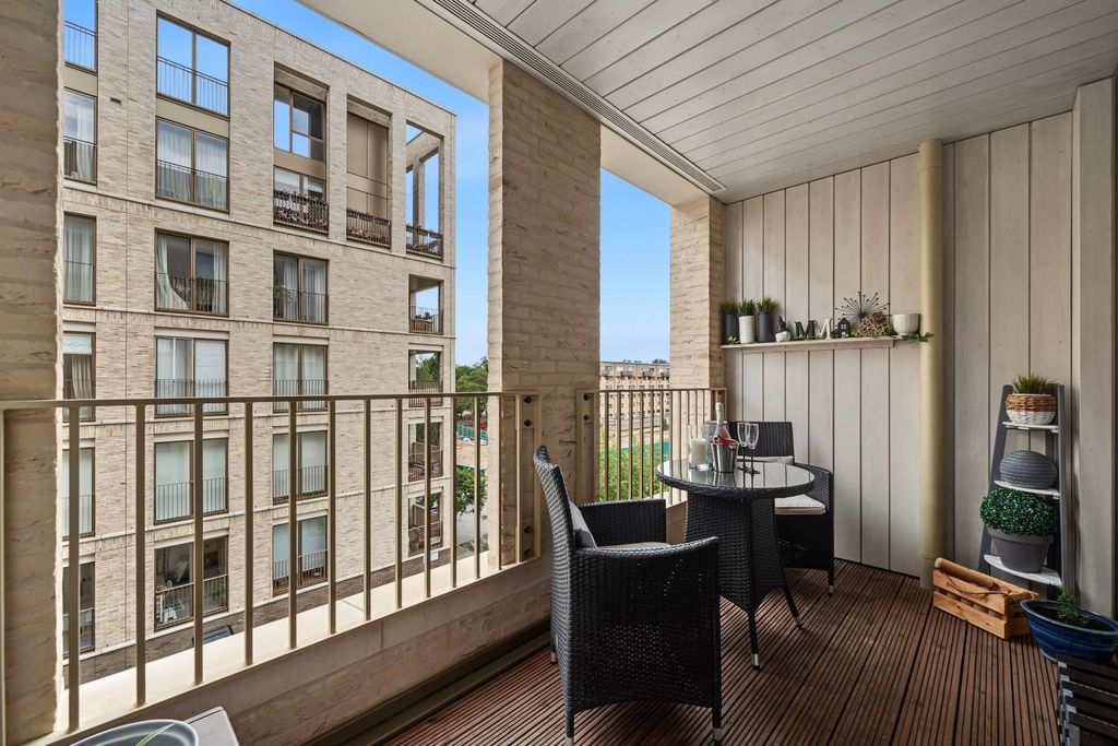 Property photo 2 of 12 Balcony