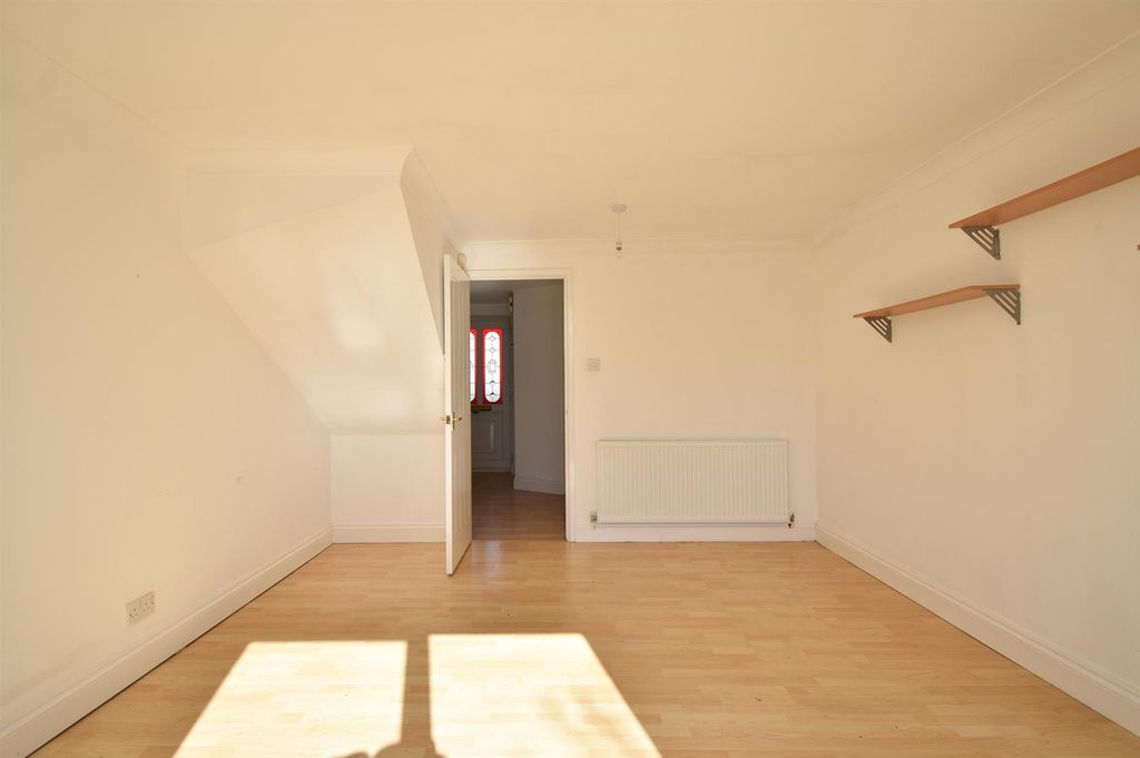 Property photo 3 of 16 Living Room