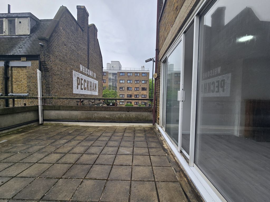 Property photo 2 of 11 Gallery