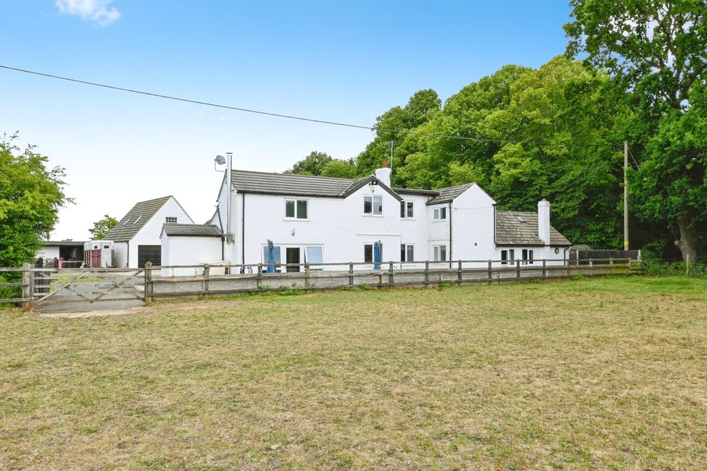 Property photo 3 of 23 Bc044