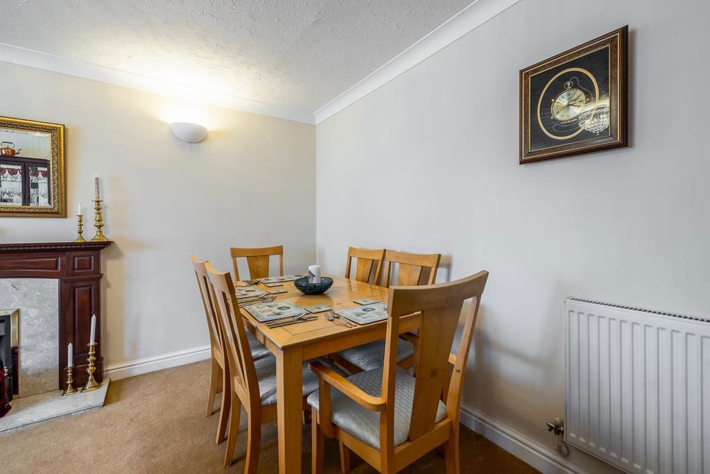 Property photo 2 of 26