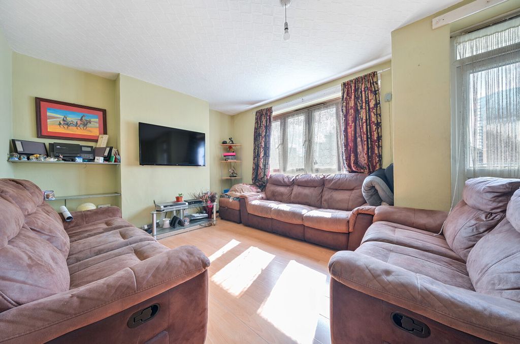 Property photo 3 of 14 1347326-21-68c87A...