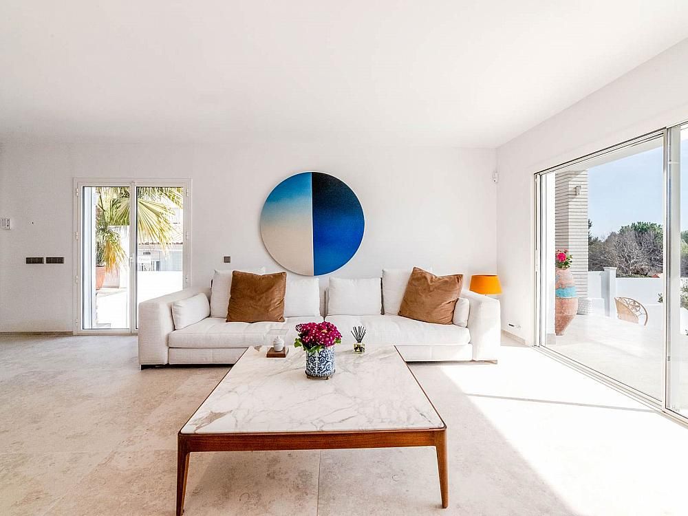 Property photo 3 of 28