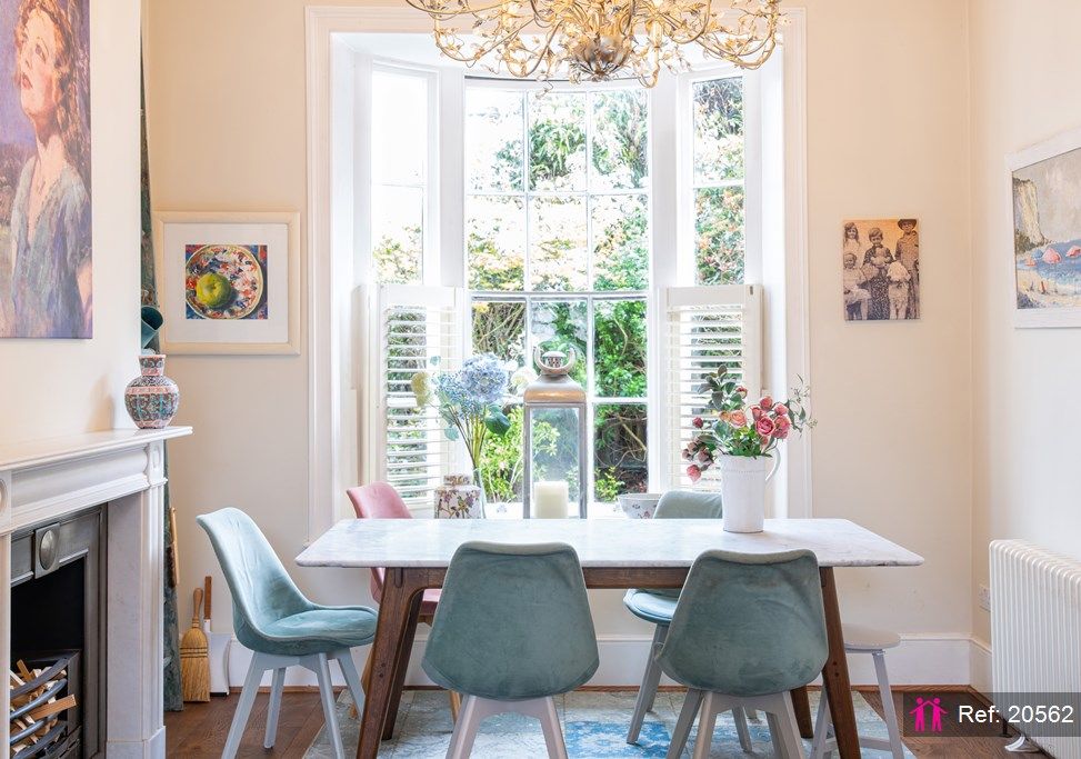 Property photo 2 of 25