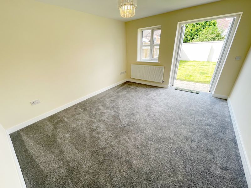 Property photo 2 of 12 Lounge