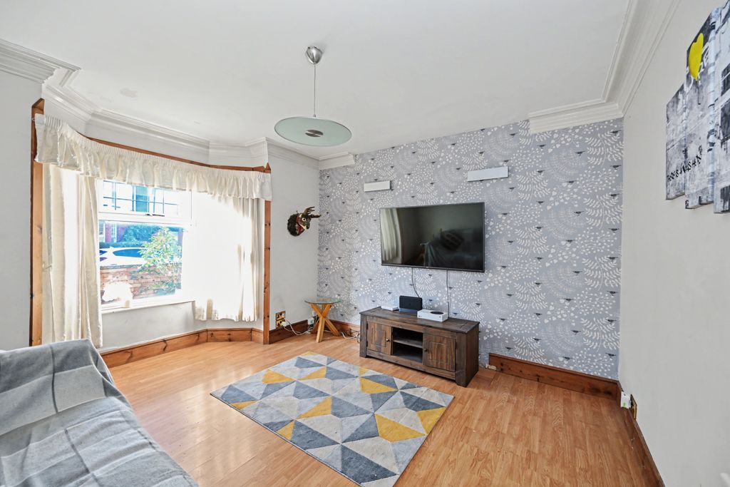 Property photo 3 of 22