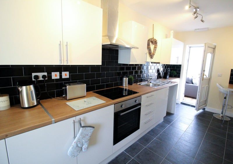 Property photo 1 of 4