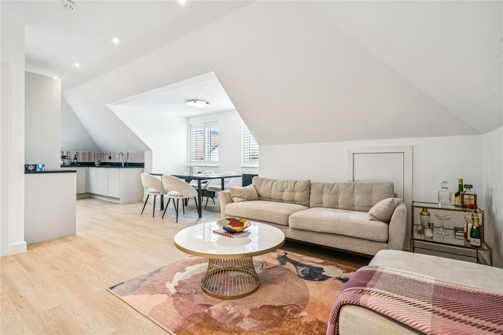 Property photo 1 of 10 Reception Room