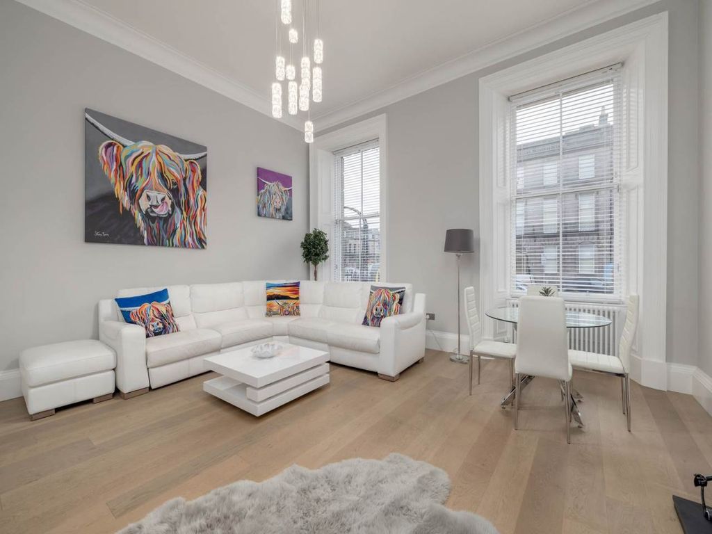 Property photo 3 of 15 81096_Melvillestreet_010