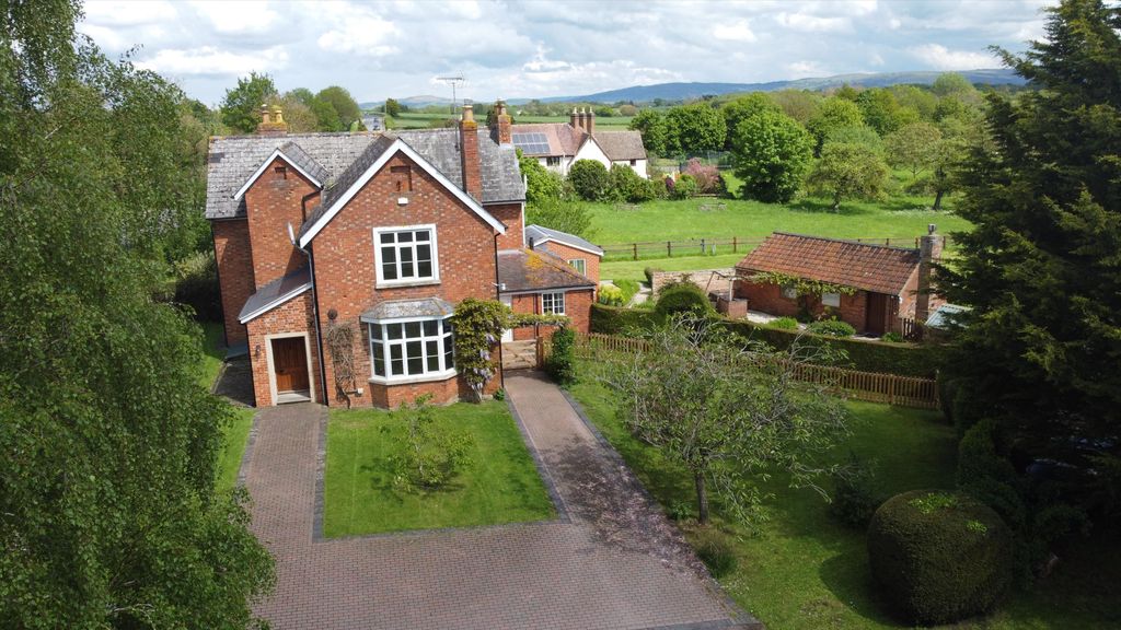 Property photo 2 of 34 Image